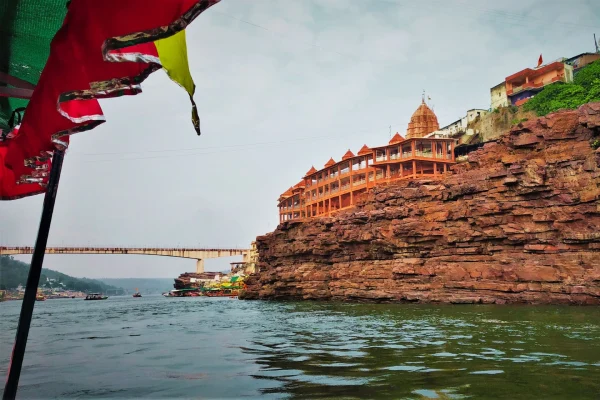 Ujjain to Omkareshwar Taxi Service
